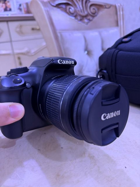 Fotoaparat Canon 1100D — Bakı