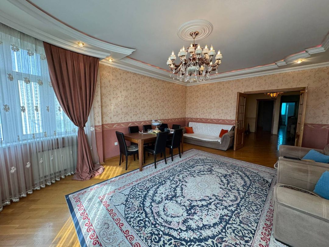 Satılır 3 otaqlı yeni tikili 120 m² — Mənzil, Bakı