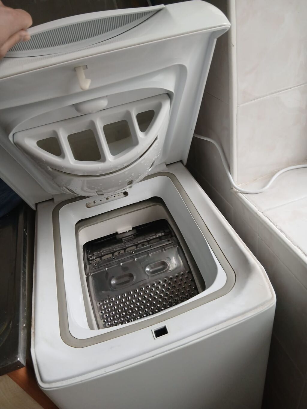 Hotpoint Ariston üstdən yüklənən paltaryuyan maşın - Model: Arxf 109 — Çamaşır maşınları, Bakı (2)