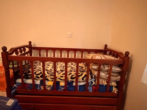 Uşaq çarpayısı — Bakı