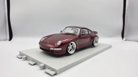 UT model 1/18 Porsche 911 — Bakı