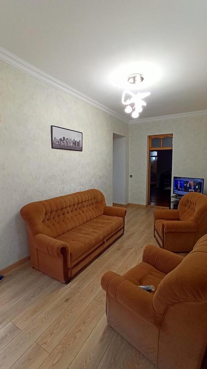 Satılır 6 otaqlı həyət evi/bağ evi 200 m² — Ev, villa, Bakı (3)