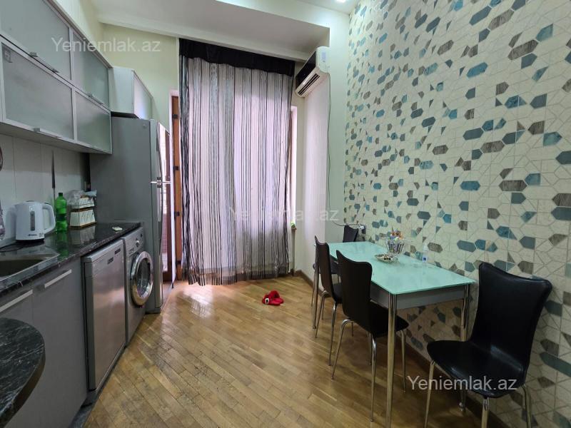 Satılır 3 otaqlı Bina evi menzil (Yeni tikili), 165 m², Nəsimi rayonu — Mənzil, Bakı (10)