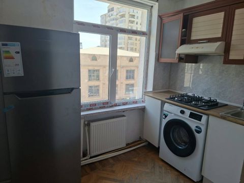 2-otaqlı mənzil, Nəsimi r., 55 m² — Apartment