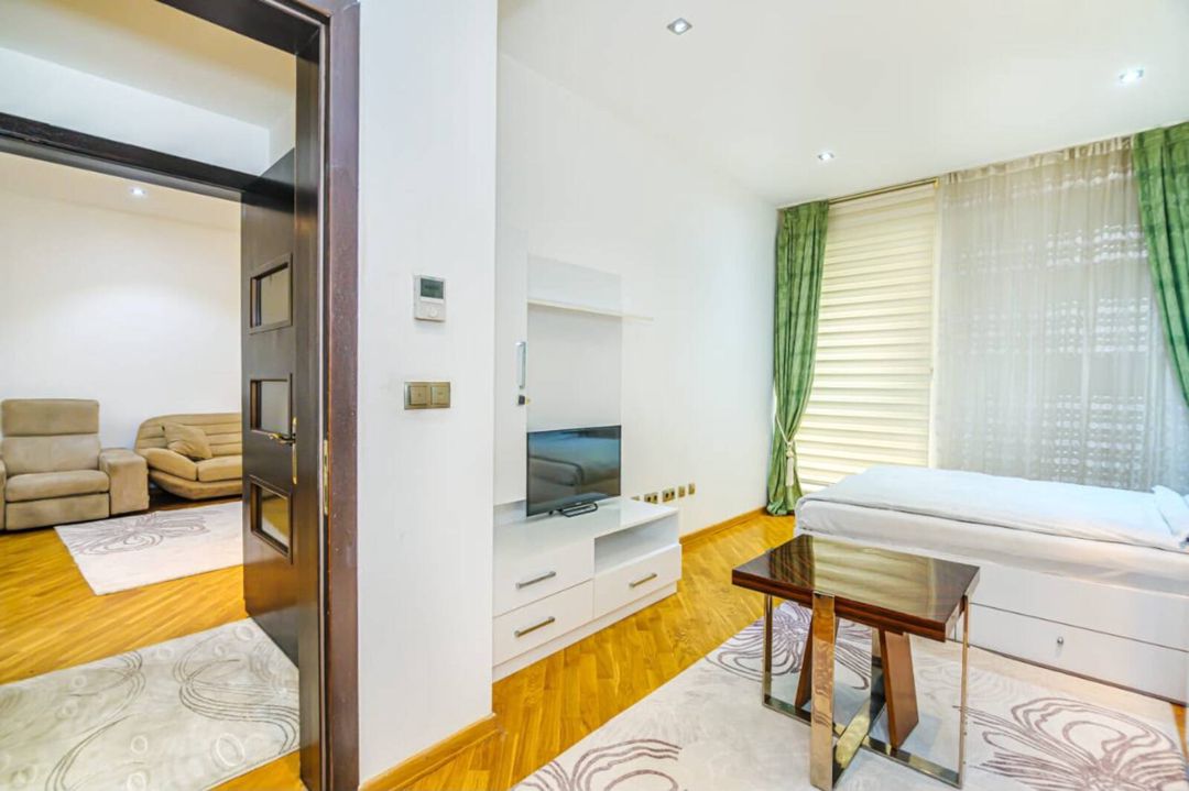 İcarəyə verilir 3 otaqlı yeni tikili 100 m² — Mənzil, Bakı (11)