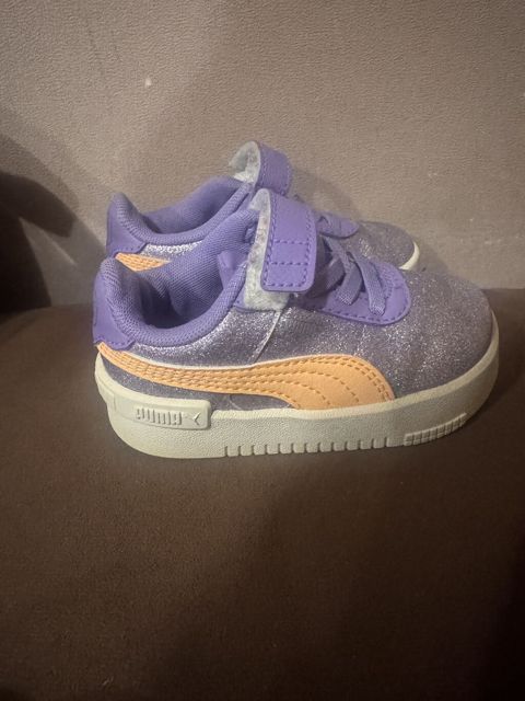 Rəng - Bənövşəyi Krossovkalar, Puma, Ölçü: 21, Qız üçün — Ayan
