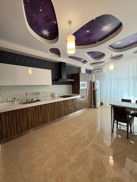 İcarəyə verilir 4 otaqlı yeni tikili 140 m² — Bakı