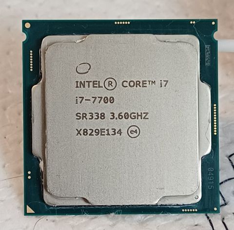 7-ci nəsil İntel Core i7 processoru — Bakı