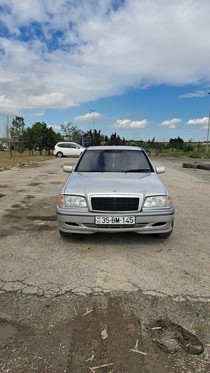 Mercedes C 180, 1.8 L, 1997 il, 574 743 km — Bakı