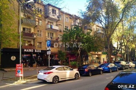 Köhnə tikili Satılır Yasamal r., Elmlər Akademiyası m., 3 otaq, 60 m² — Apartment