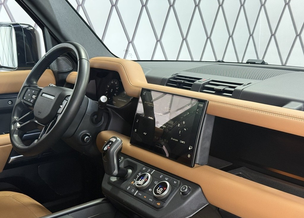 Land Rover Defender, 2023 il, 63300 km, 3 L — Avtomobillər, Bakı (8)