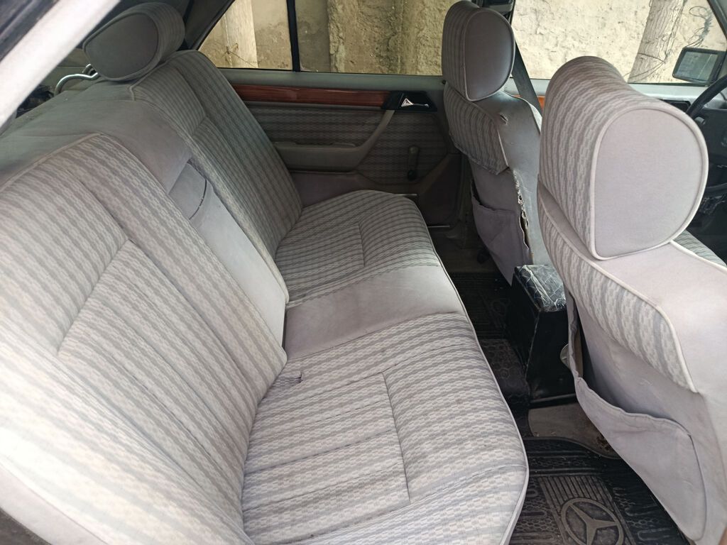 Mercedes-Benz E 200: 2 l 1992 il Sedan — Avtomobillər, Xırdalan (8)