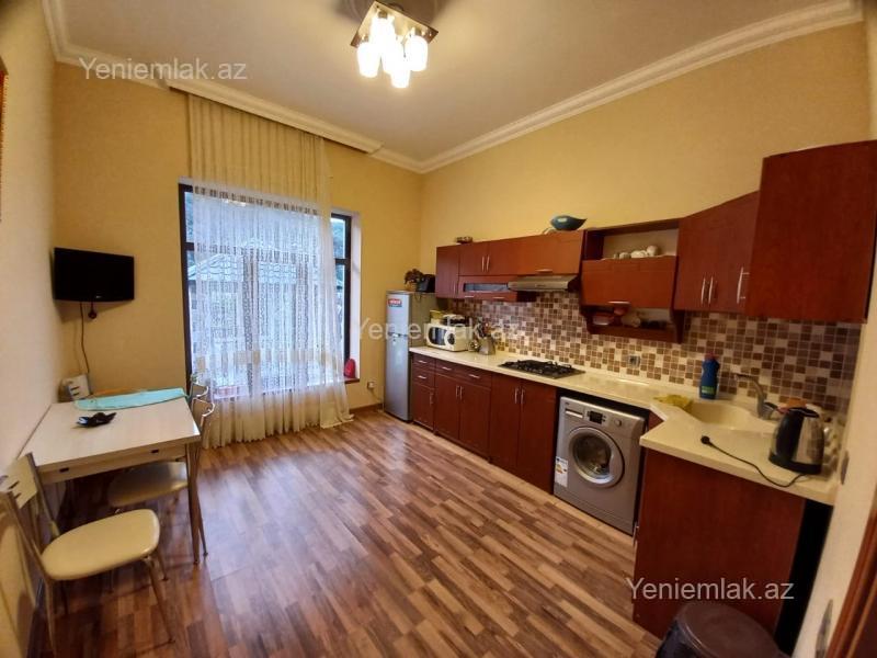 Günlük 5 otaqlı Həyət evi / Villa, 222 m², Quba — Ev, villa, Quba (9)