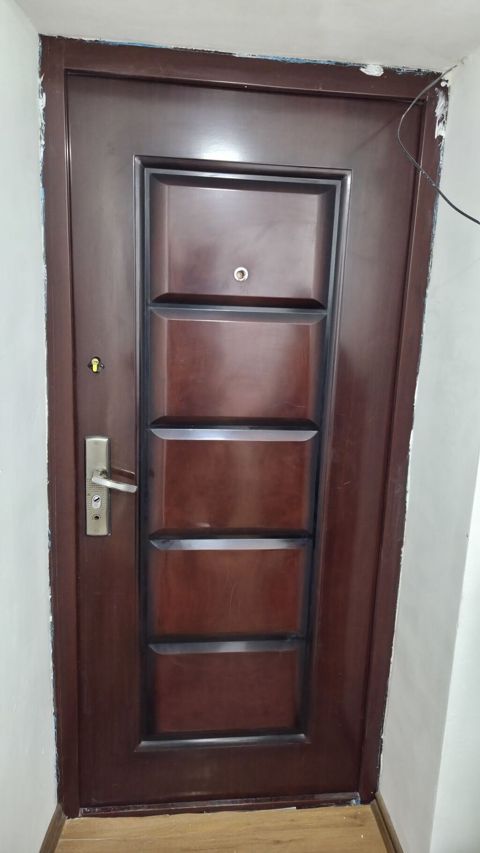 İşlənmiş qapı, 50azn — Digah