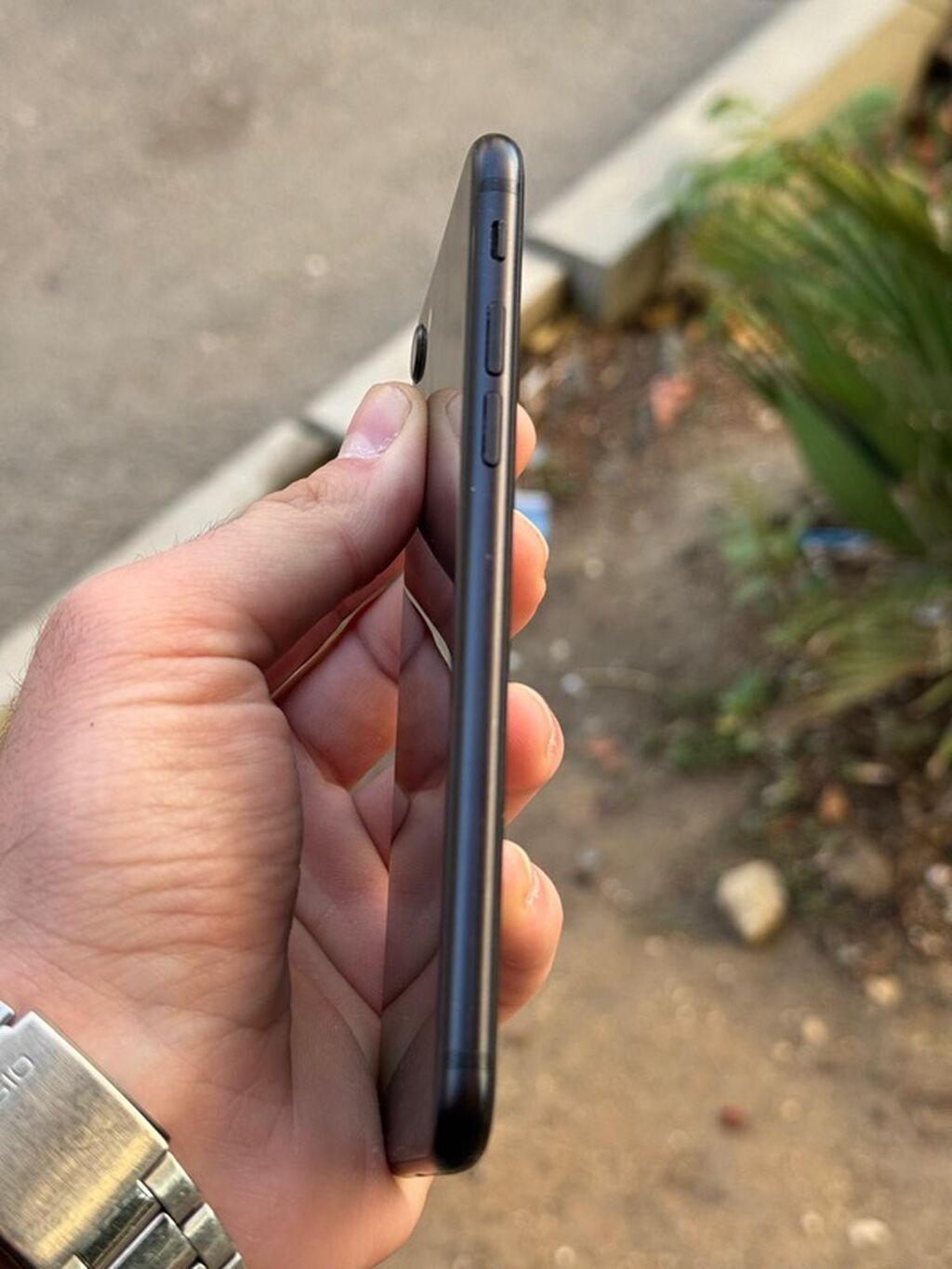 IPhone SE 2020, Qara, Barmaq izi — Apple iPhone, Bakı (5)