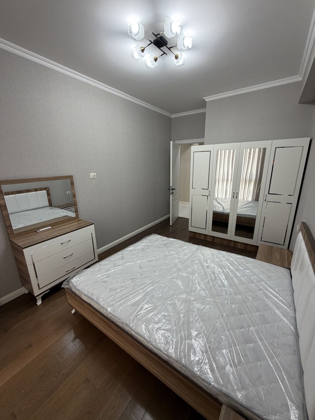 İcarəyə verilir 2 otaqlı yeni tikili 75 m² — Mənzil, Bakı (5)