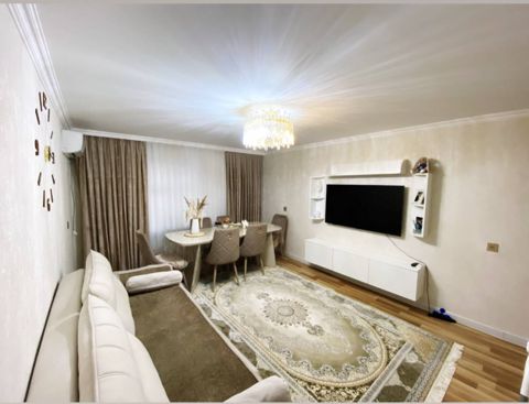 Satılır 3 otaqlı köhnə tikili 65 m² — Bakı