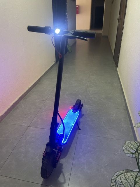 İşlənmiş Elektrik samokat 7", 351 - 500 Vt, 16 - 25 km/s, Pulsuz çatdırılma — 300 ₼ · Masazır · Skuterlər İşlənmiş Elektrik samokat 7", 351 - 500 Vt, 16 - 25 km/s, Pulsuz çatdırılma — Masazır