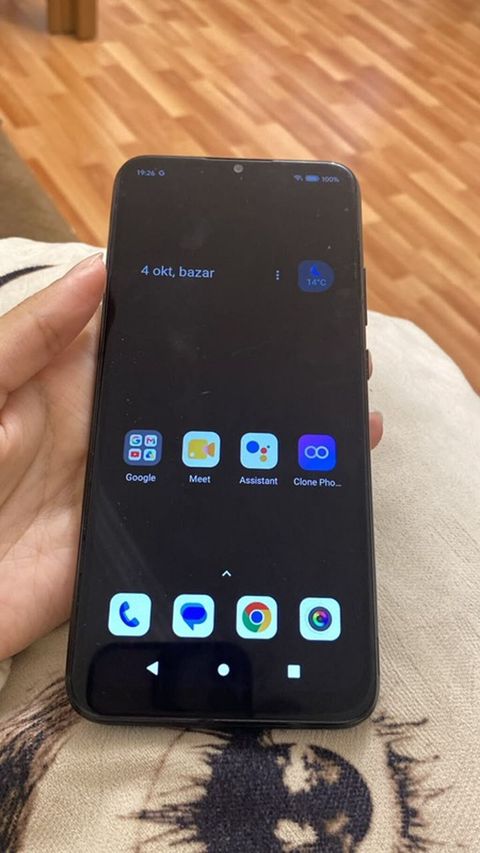 Blackview BV (arka qapaqda Blackview loqosu). Android smartfon — Bakı