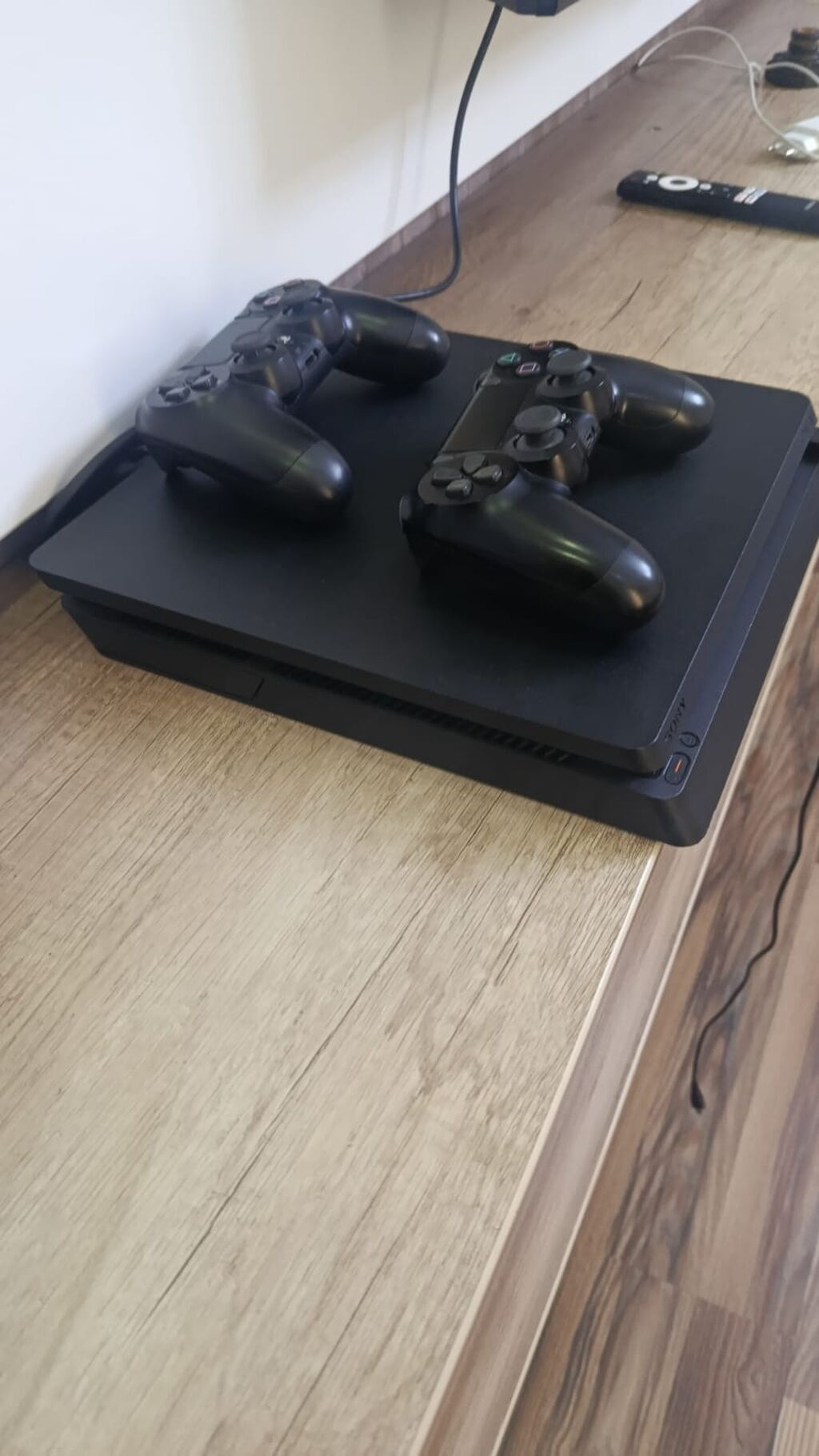 Sony PlayStation 4 Pro (PS4 Pro) oyun konsolu + 2 ədəd DualShock 4 — Oyun konsolları, Bakı (2)