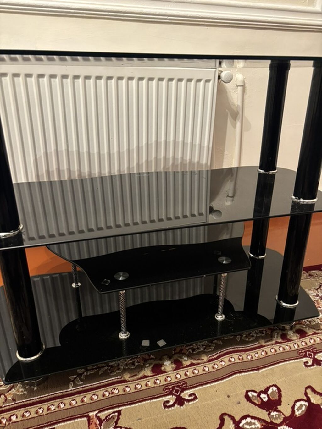 Şüşə TV stendi - Material: temperli qara şüşə rəflər, metal dayaqlar — Televizor altlıqları və standlar, Saray (2)