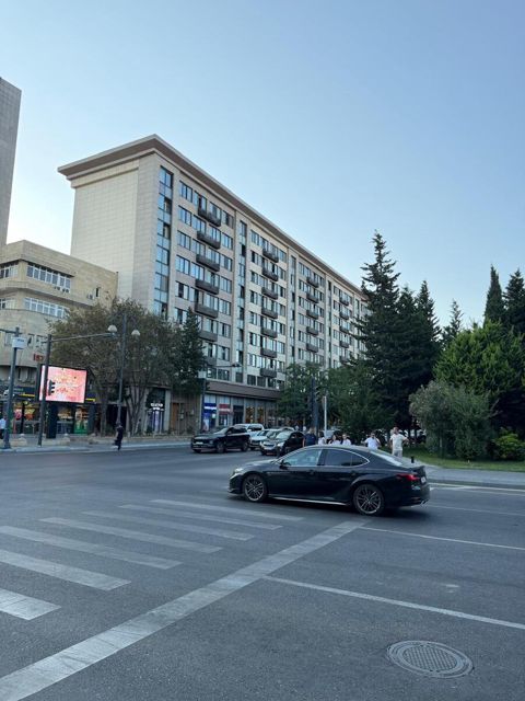 İcarəyə verilir 2 otaqlı köhnə tikili 55 m² — Bakı