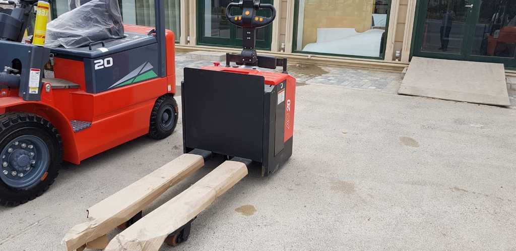 Elektrikli transpalet "Heli CBD20-460, 2024" — Biznes və avadanlıq, Bakı (4)