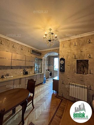 Satılır 4 otaqlı 120 m² köhnə tikili 28 May m — Mənzil (10)