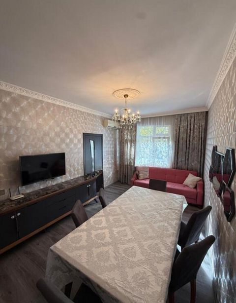Satılır 3 otaqlı köhnə tikili 60 m² — Bakı