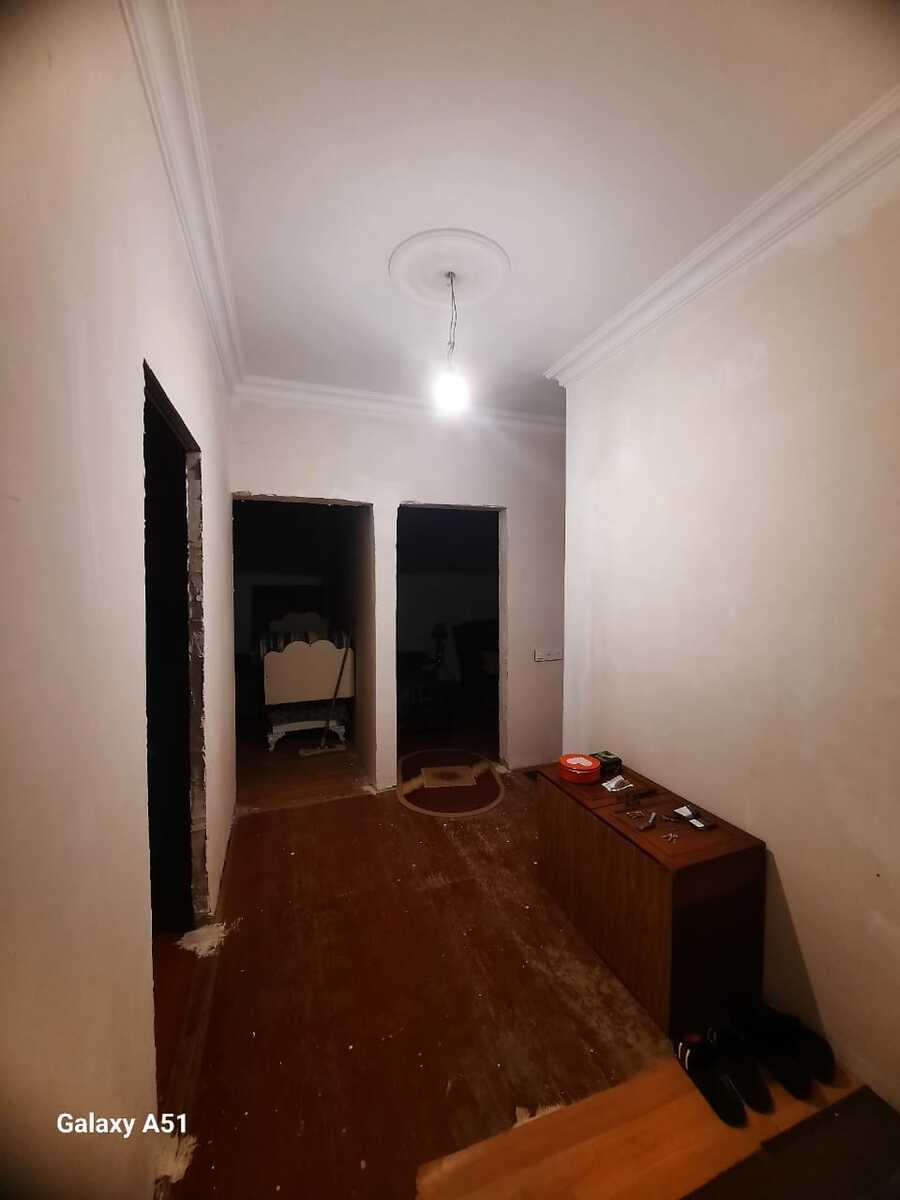 Satılır 4 otaqlı köhnə tikili 110 m² — Mənzil, Bakı