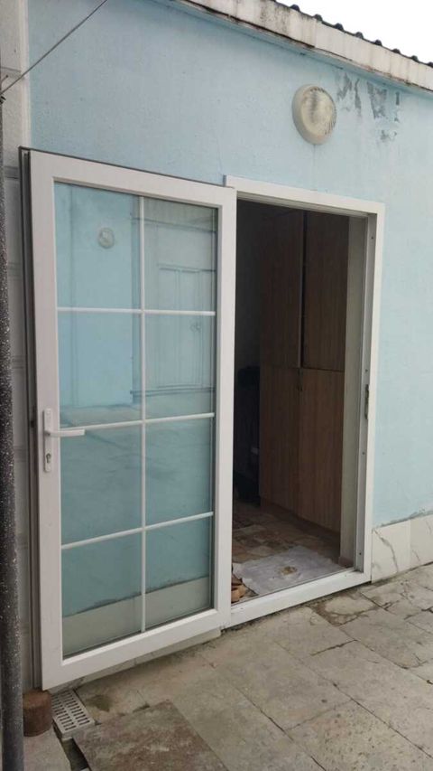 Satılır 10 otaqlı həyət evi/bağ evi 220 m² — Bakı