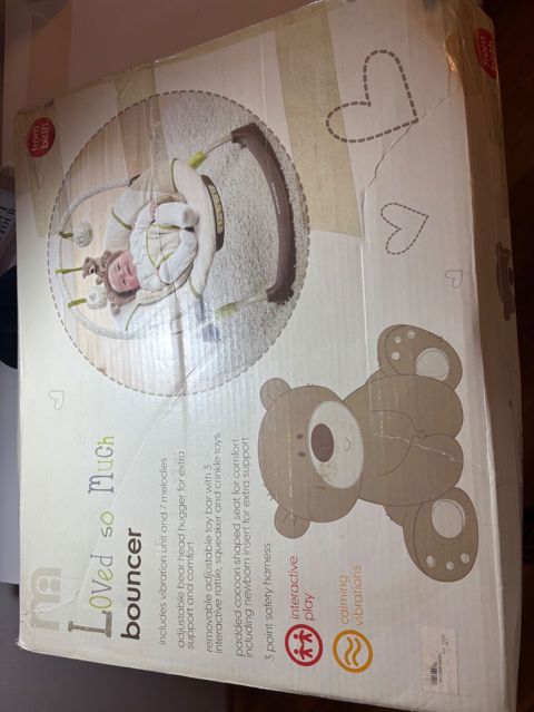 Mothercare firmasının körpələr üçün bouncer-i satılır. Öz oğlumuz — Bakı