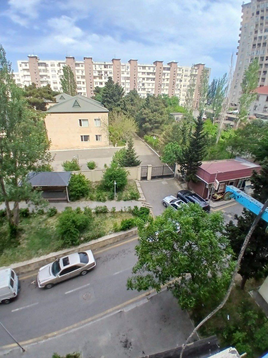 Satılır 2 otaqlı köhnə tikili 65 m² — Mənzil, Bakı (10)
