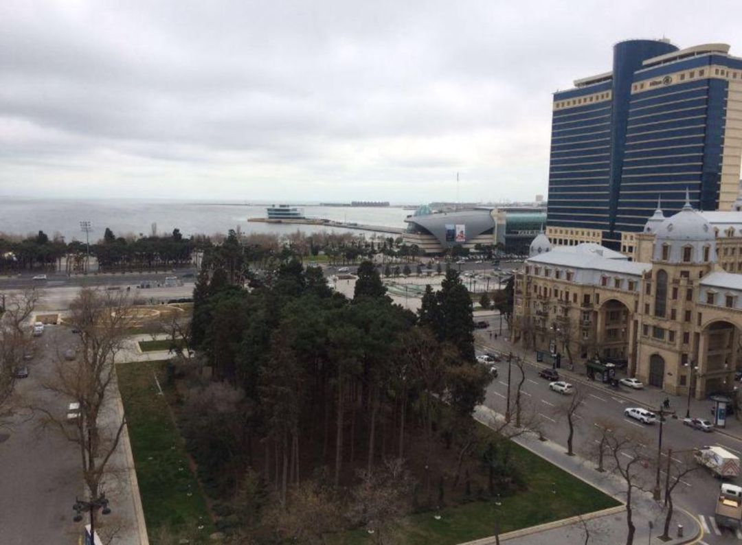 İcarəyə verilir 4 otaqlı köhnə tikili 110 m² — Mənzil, Bakı (3)