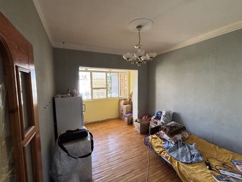 Satılır 2 otaqlı köhnə tikili 40 m² — Bakı
