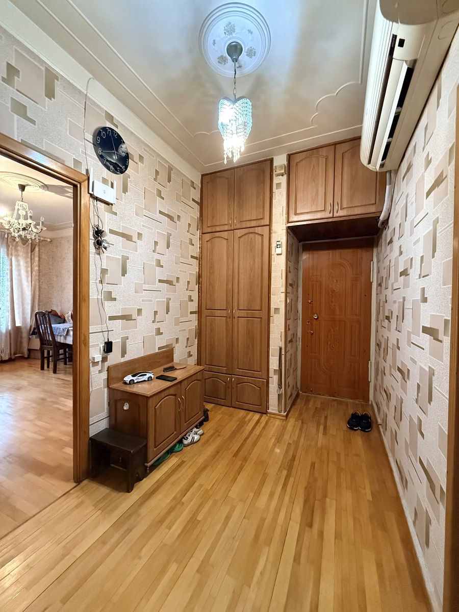 Satılır 3 otaqlı köhnə tikili 90 m² — Mənzil, Bakı (9)