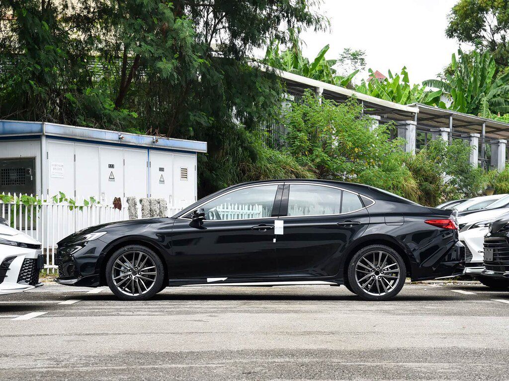 Toyota Camry, 2.0 L, 1 kWh, 2026 il, yeni — Avtomobillər (8)