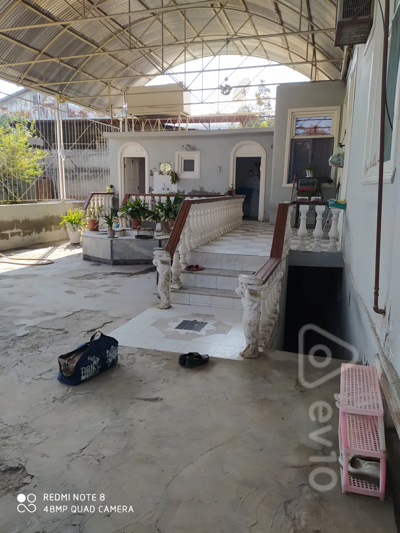 4 otaqlı həyət evi, 200 m², Gəncə şəhəri, Qoqol küçəsi ev 18 — Ev, villa, Gəncə (2)