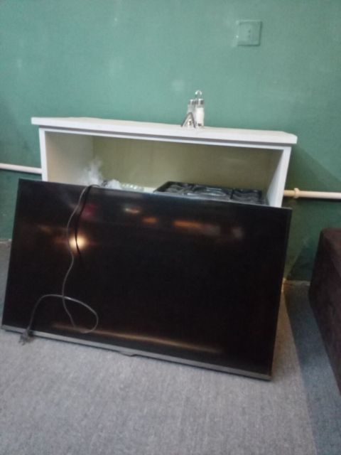 Samsung LED Televizor – 46 düym Model: UE46ES5500AU (Type: UE46ES5500) — Bakı