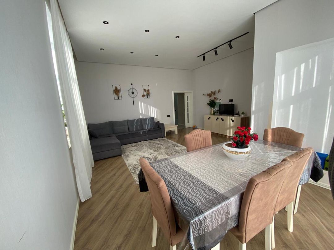 Satılır 5 otaqlı həyət evi/bağ evi 250 m² — Ev, villa, Bakı (10)