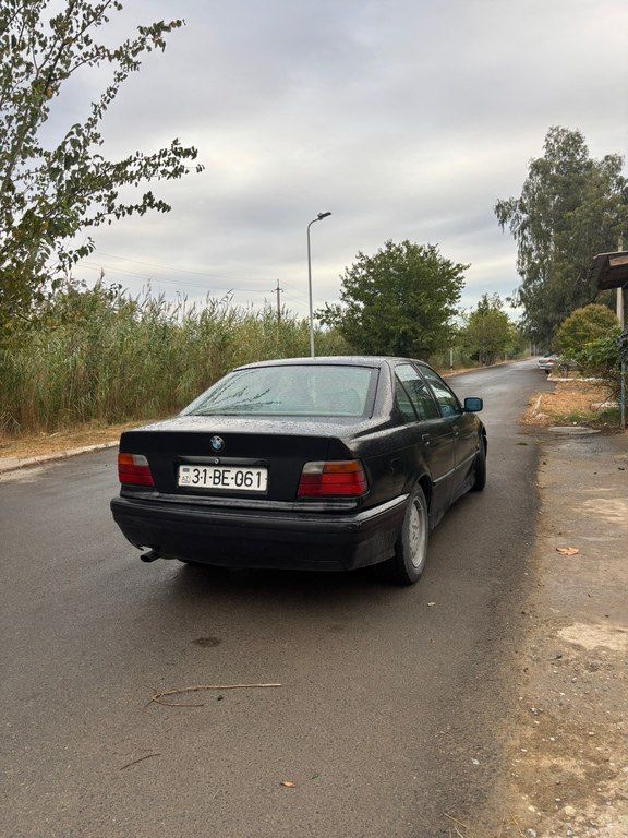 BMW 320, 2.0 L, 1993 il, 550 000 km 31-BE-061 — Avtomobillər, Salyan (2)