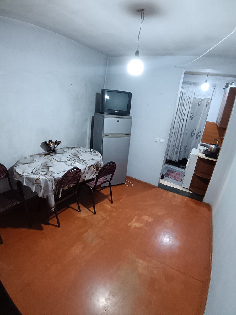 İcarəyə verilir 2 otaqlı köhnə tikili 30 m² — Mənzil, Bakı