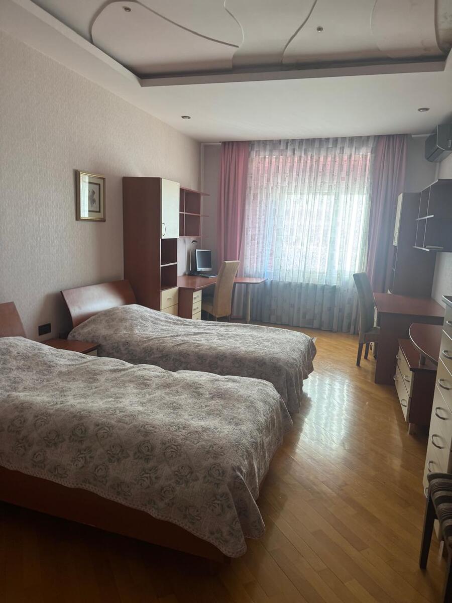 İcarəyə verilir 4 otaqlı yeni tikili 225 m² — Mənzil, Bakı (11)