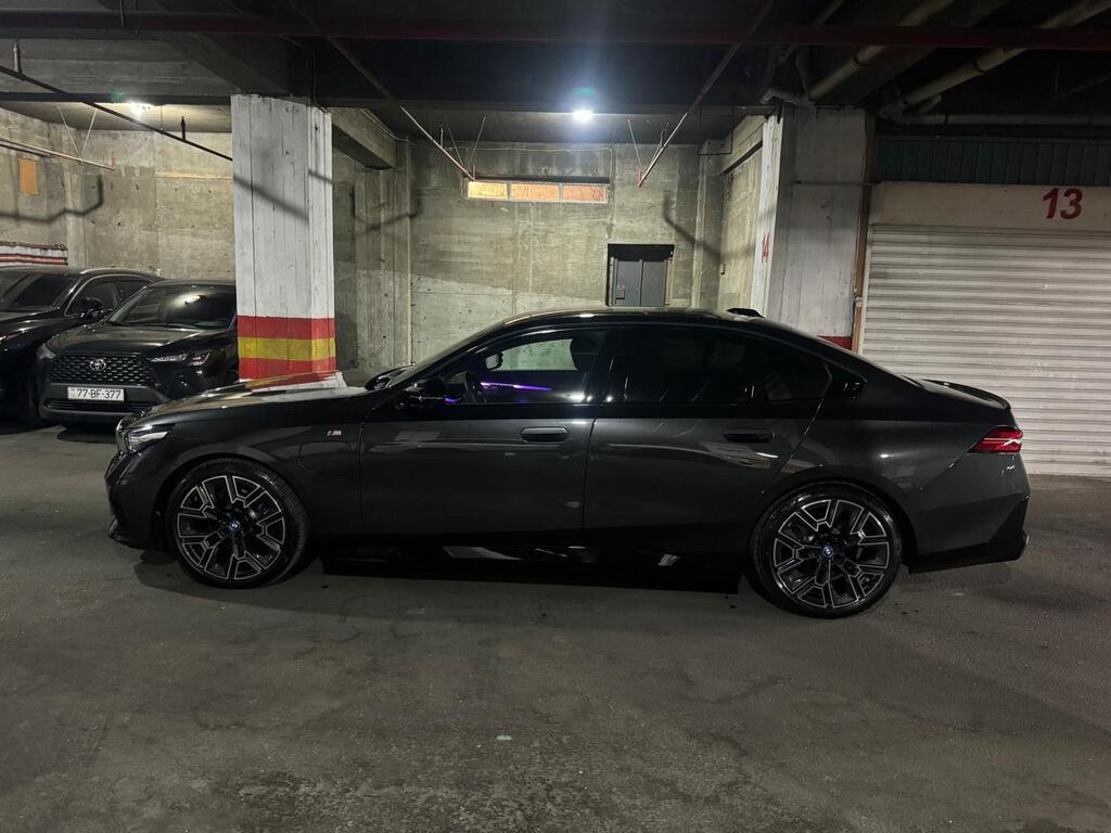 BMW 530e, 2.0 L, 19.5 kWh, 2024 il, 20 000 km — Avtomobillər, Bakı (11)