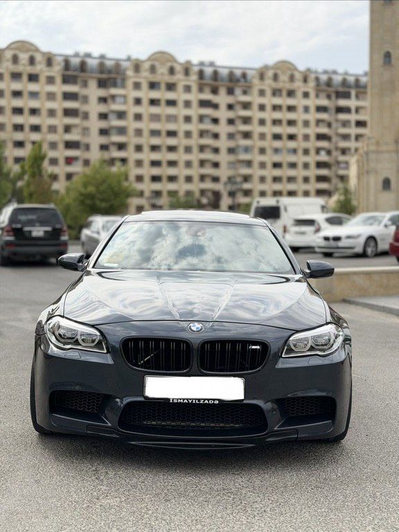 BMW M5, 4.4 L, 2013 il, 150 000 km — Avtomobillər, Bakı (3)