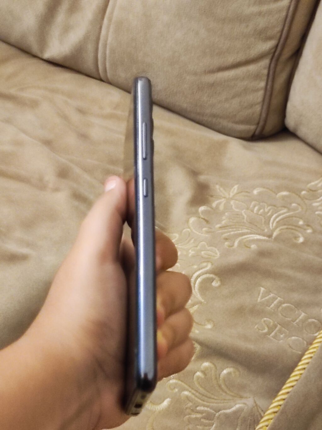 Model:samsung a32 4g tam ideal ekrani qiriqdir oda 3 manatdir 115 — Digər smartfonlar, Masazır (4)