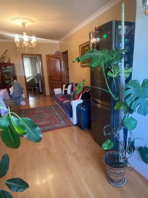 İcarəyə verilir 3 otaqlı köhnə tikili 70 m² — Bakı