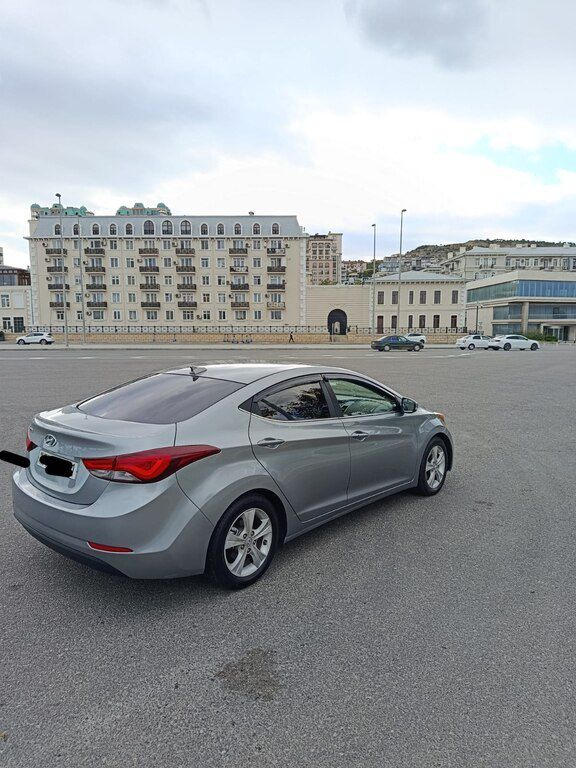 Hyundai Elantra, 1.8 L, 2015 il, 304 971 km — Avtomobillər, Bakı (7)