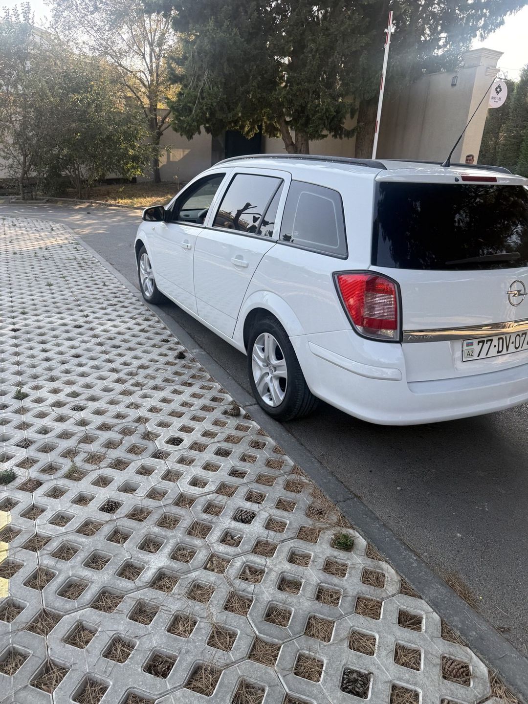 Opel Astra, 2006 il 77-DV-074 — Avtomobillər, Bakı (4)