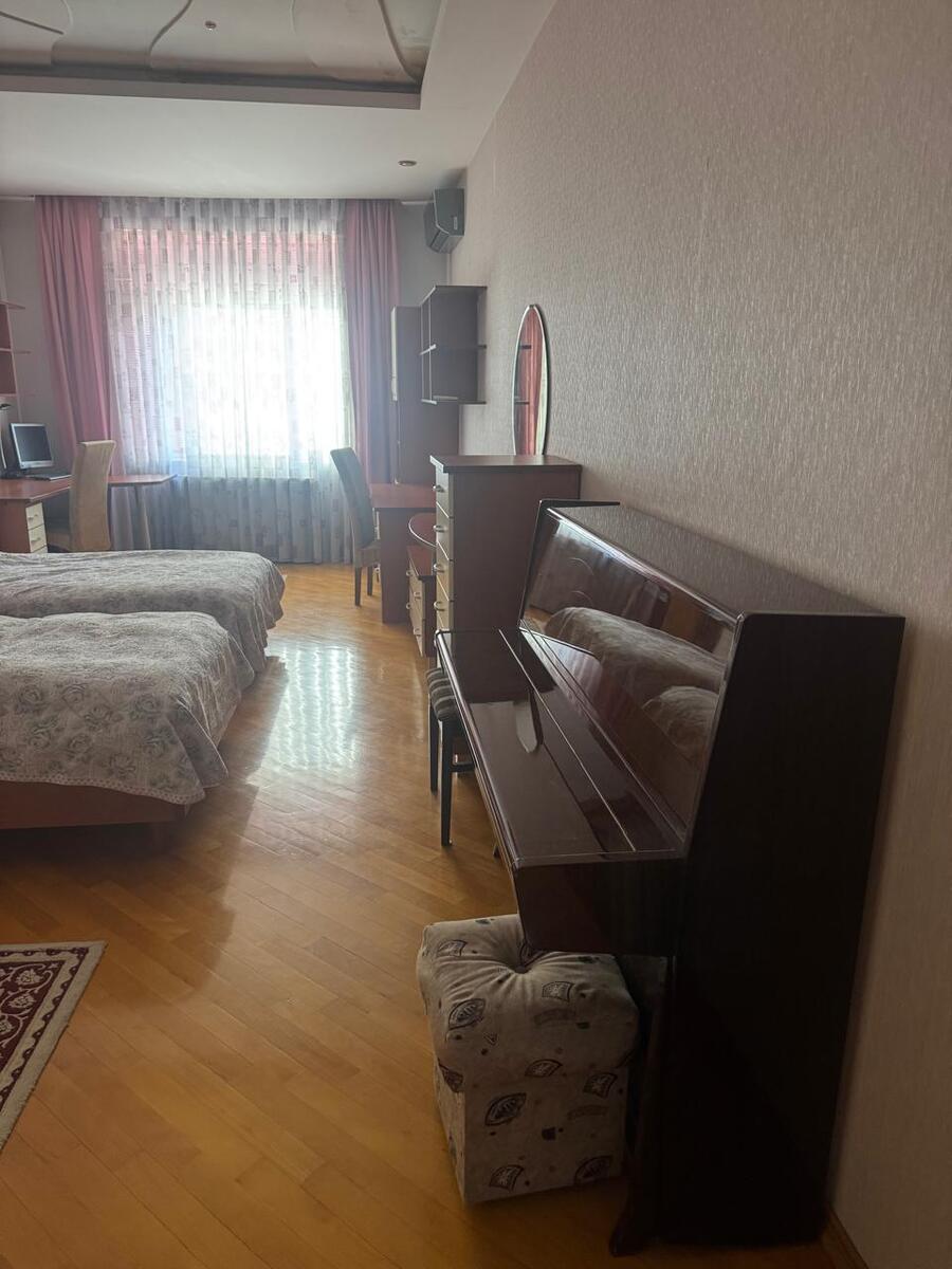 İcarəyə verilir 4 otaqlı yeni tikili 225 m² — Mənzil, Bakı (12)